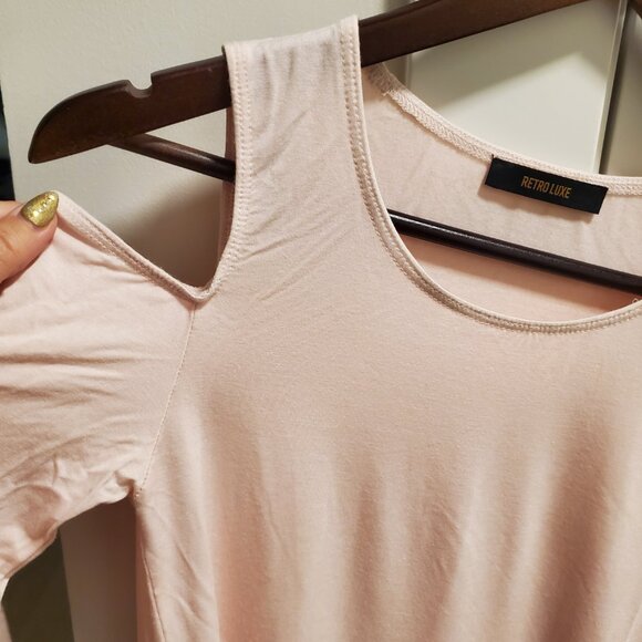 Retro Luxe Sz.S Ladies cold shoulder top 🇨🇦 made - Picture 4 of 5